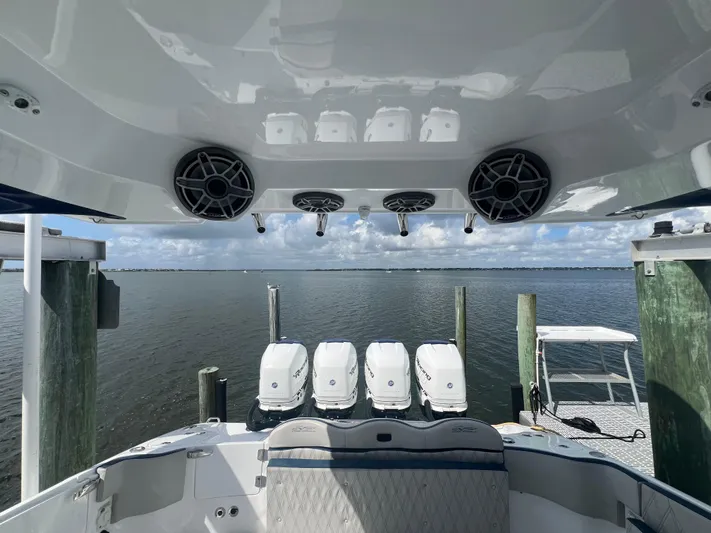 Seaventures Yacht Photos Pics MTI 42 Seaventures-Hard Top