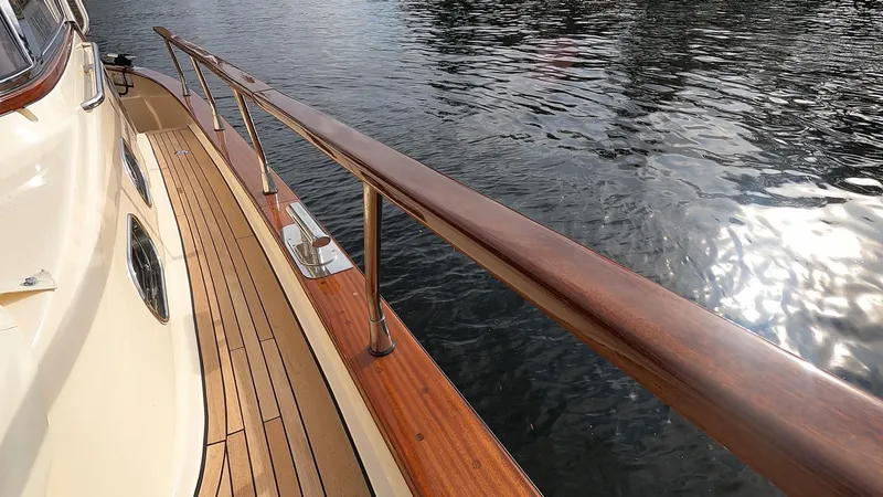 Fratelli Aprea Sorrento 32 Yacht Photos Pics 