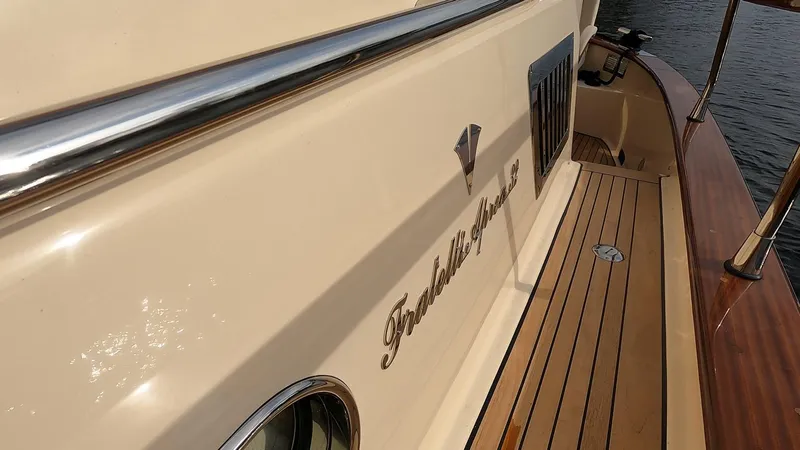 Fratelli Aprea Sorrento 32 Yacht Photos Pics 