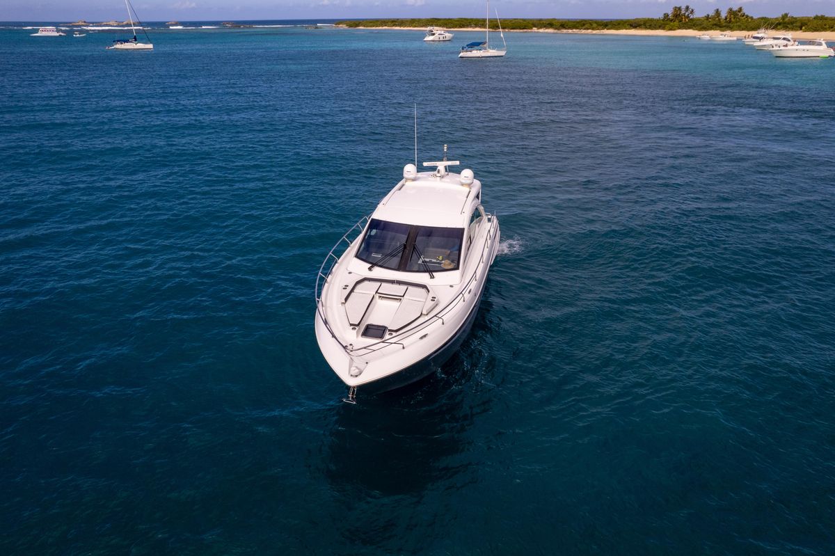 2019 Cruisers Yachts 50 