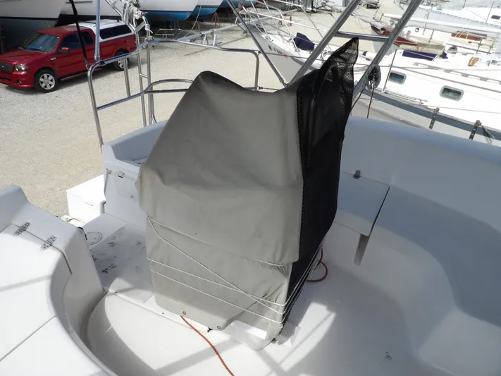 Summer Breeze Yacht Photos Pics Covered helm station on a 2000 Hunter 460 sailboat.