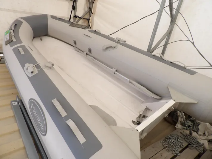 Summer Breeze Yacht Photos Pics 