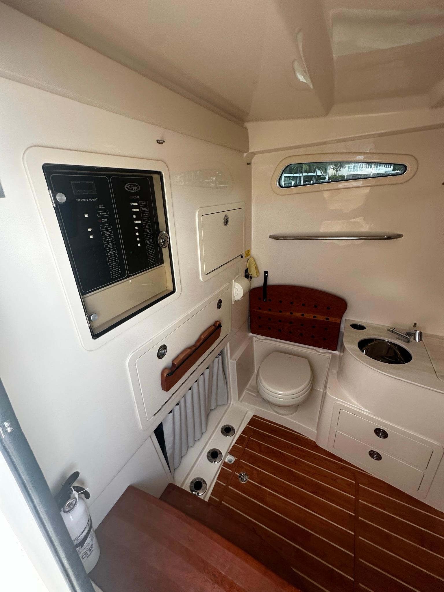 2024 GradyWhite Canyon 336 Center Console for sale YachtWorld