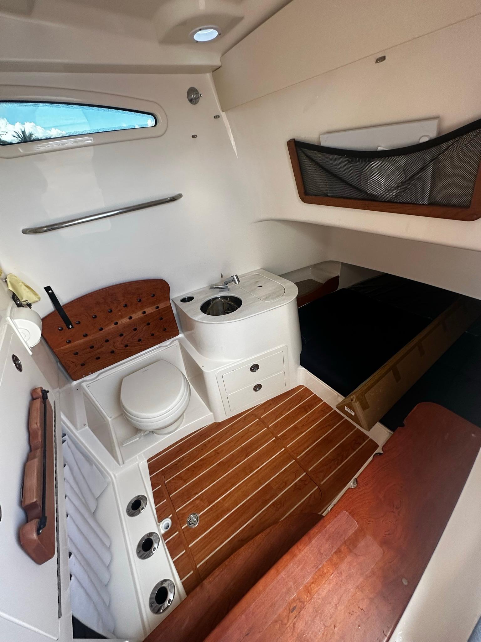 2024 GradyWhite Canyon 336 Center Console for sale YachtWorld