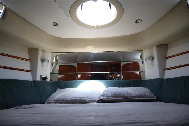 Larras III Yacht Photos Pics 