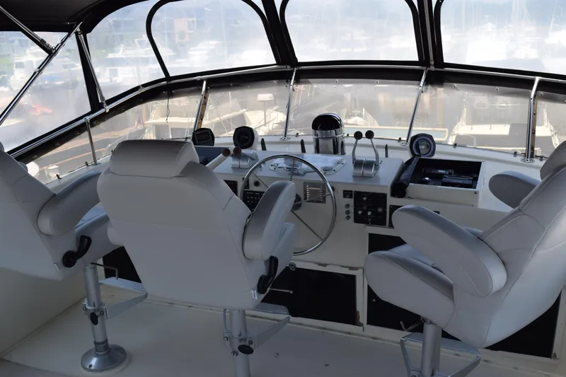 Jolly Mon III Yacht Photos Pics 