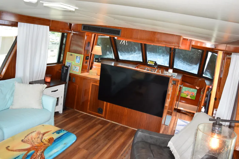 Jolly Mon III Yacht Photos Pics 