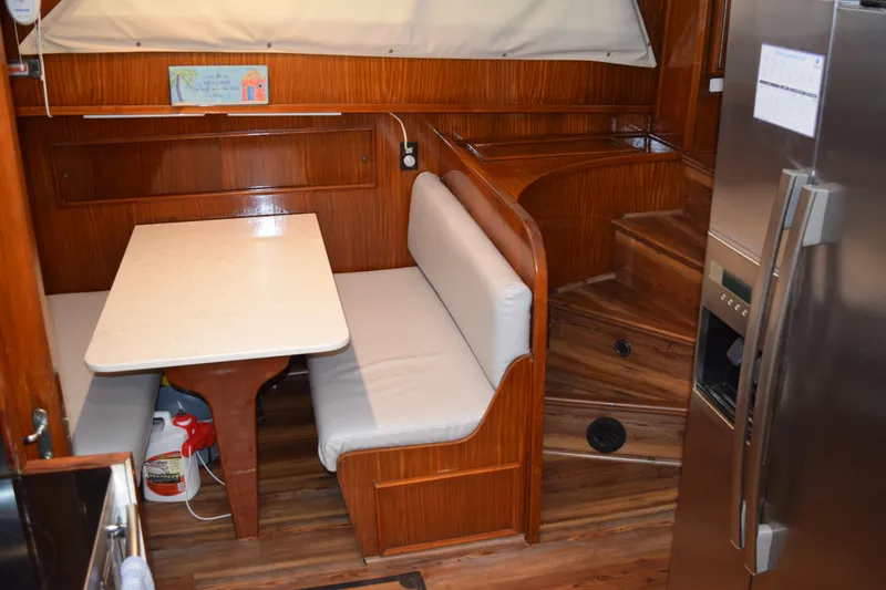 Jolly Mon III Yacht Photos Pics 