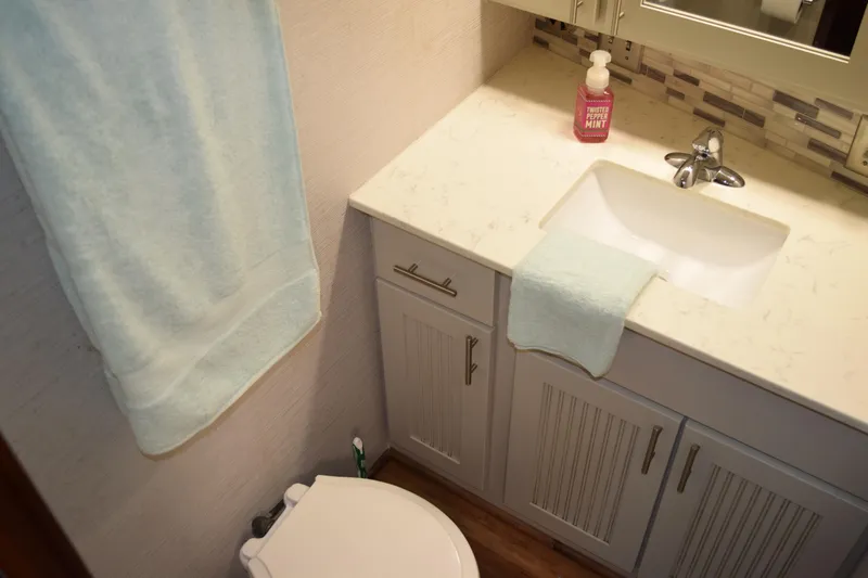 Jolly Mon III Yacht Photos Pics 