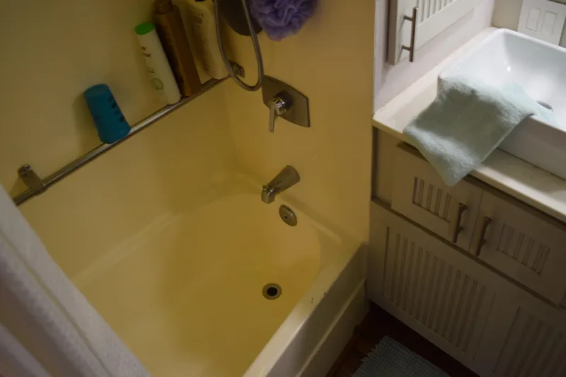 Jolly Mon III Yacht Photos Pics 