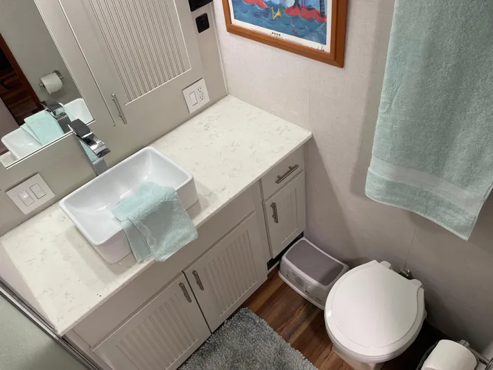 Jolly Mon III Yacht Photos Pics 