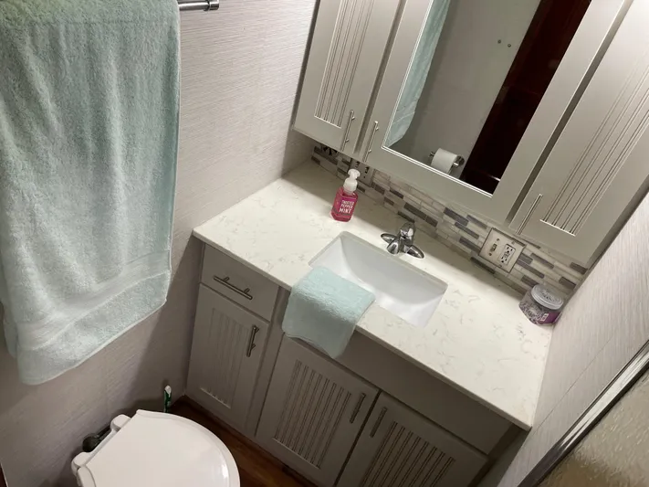 Jolly Mon III Yacht Photos Pics 