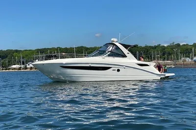 Sea Ray 350 Sundancer