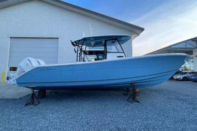 Cobia 320 CC