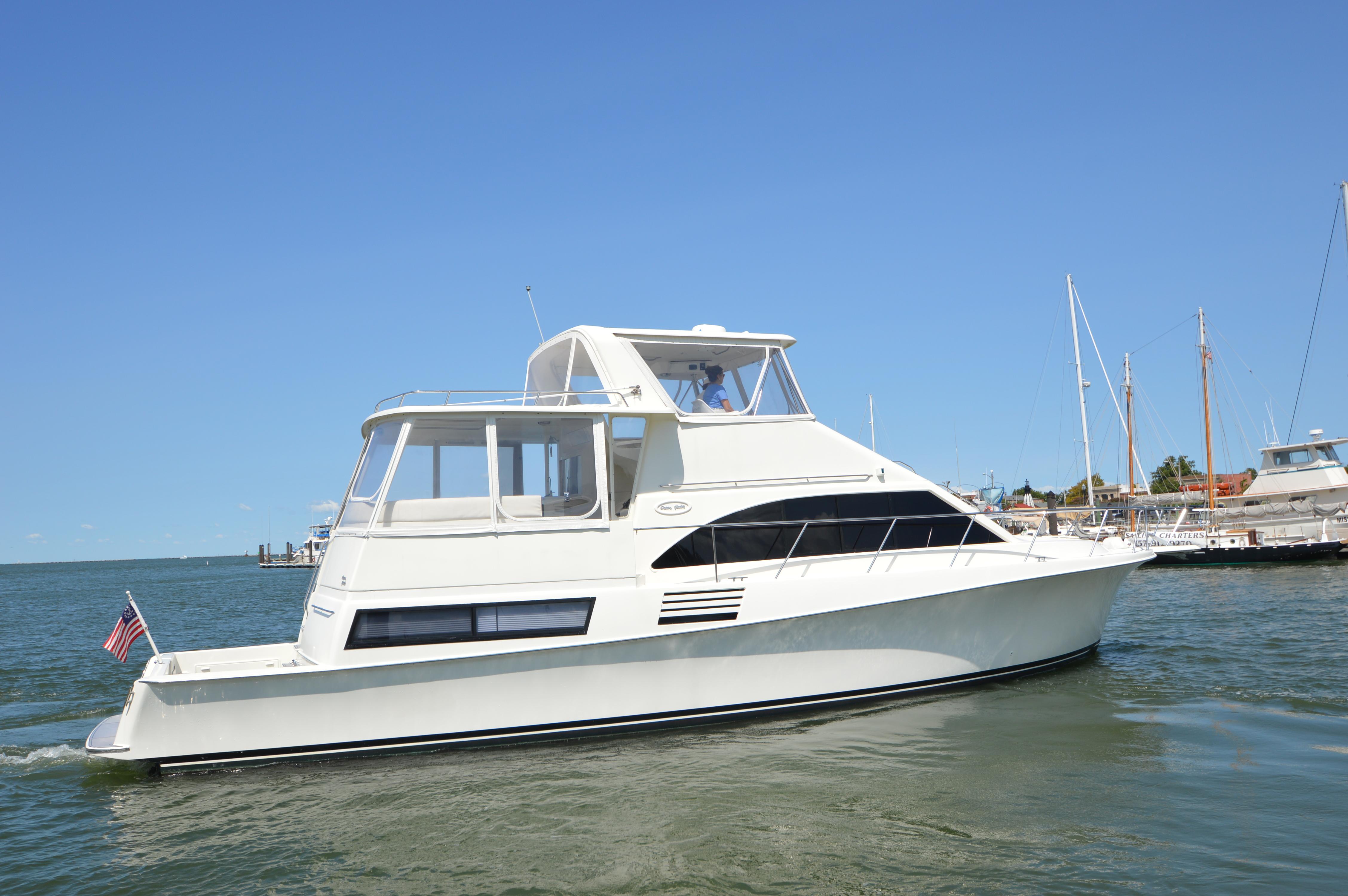 ocean 48 cockpit motor yacht