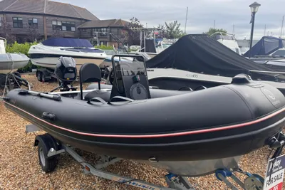 2023 Waveline 4.2M