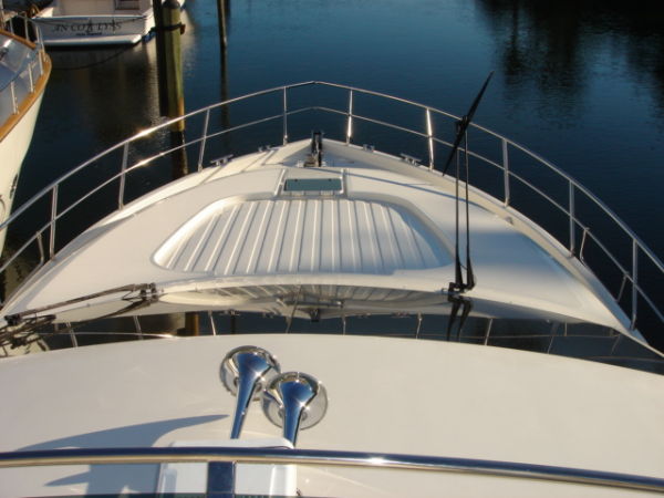 2002 Uniesse Motor Yacht