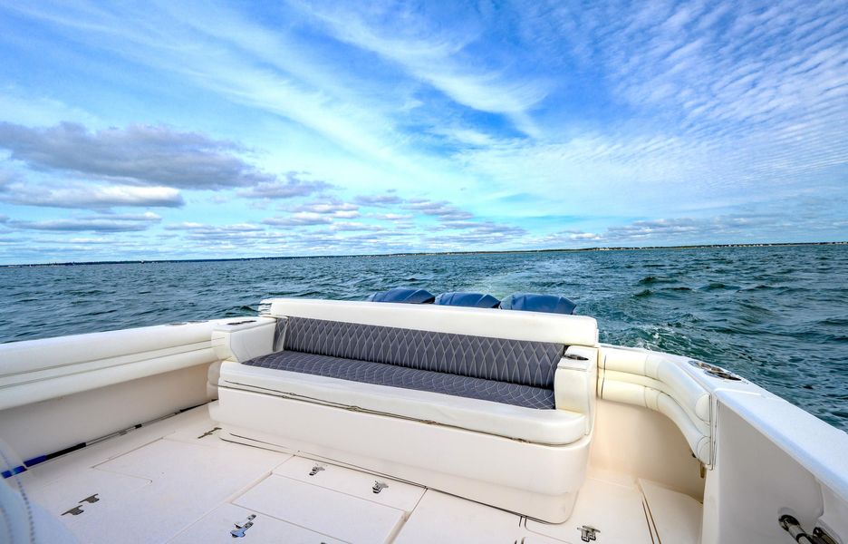 2017 Intrepid 430 Sport Yacht