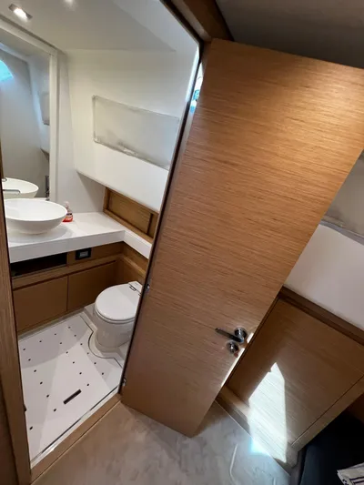  Yacht Photos Pics Interior of Pardo Yachts 50, 2023, featuring modern bathroom design.