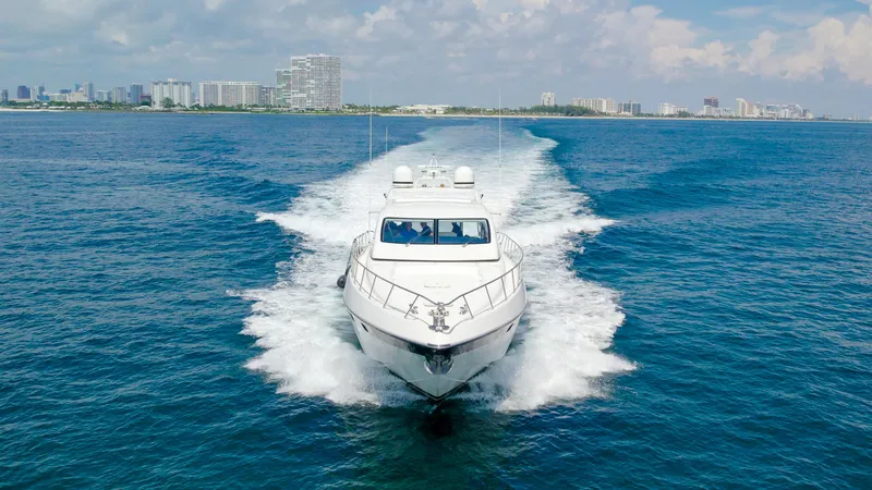 Gabriela G Yacht Photos Pics 