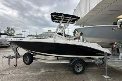 Yamaha Boats 195 FSH Sport