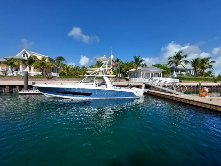 The Reel Deal Yacht Photos Pics 