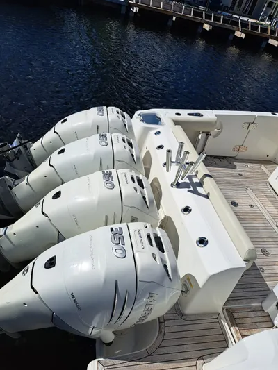 The Reel Deal Yacht Photos Pics 2016 Boston Whaler 420 Outrage with quad 350 HP engines.