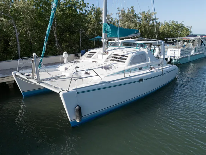 Tango Yacht Photos Pics 