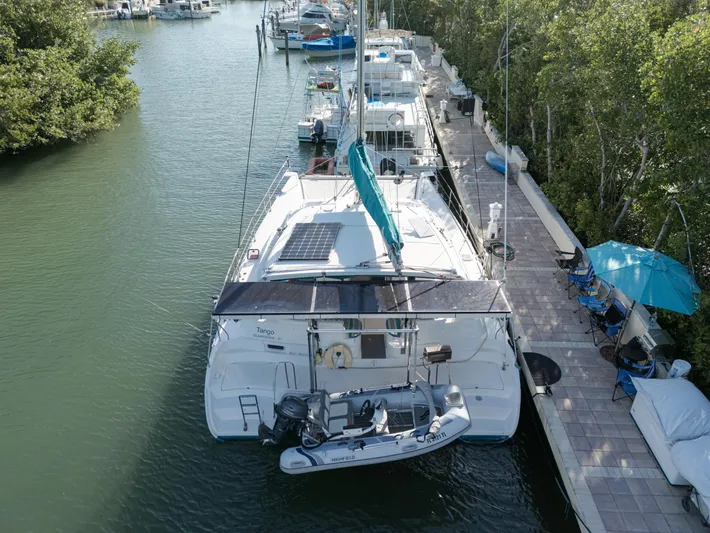 Tango Yacht Photos Pics 