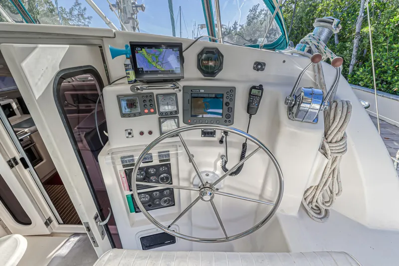 Tango Yacht Photos Pics 