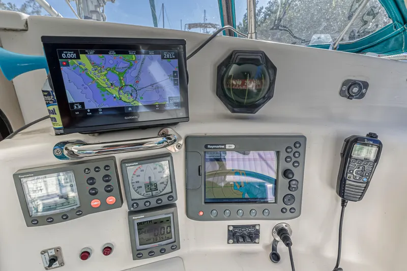 Tango Yacht Photos Pics 