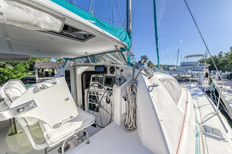 Tango Yacht Photos Pics 