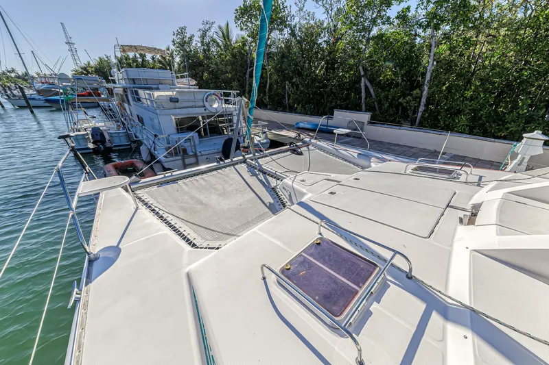 Tango Yacht Photos Pics 