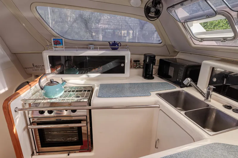 Tango Yacht Photos Pics 