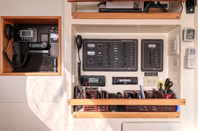 Tango Yacht Photos Pics 