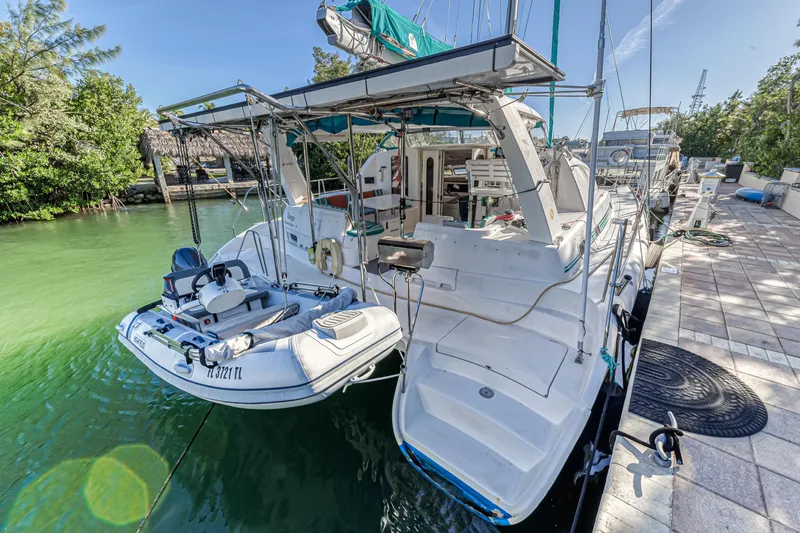 Tango Yacht Photos Pics 