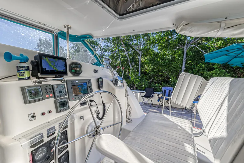 Tango Yacht Photos Pics 