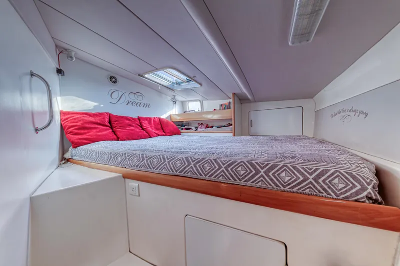 Tango Yacht Photos Pics 