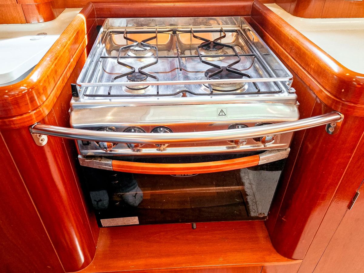 2004 Beneteau 56 