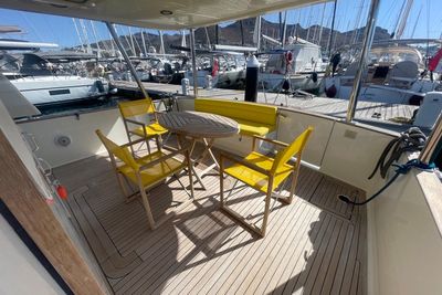 Yacht
