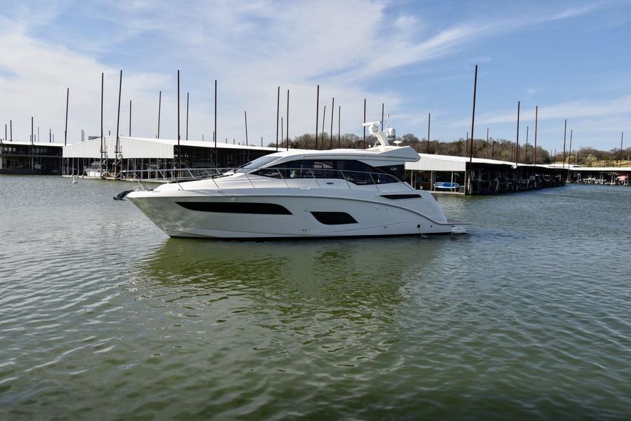 2017 Sea Ray 460 Sundancer