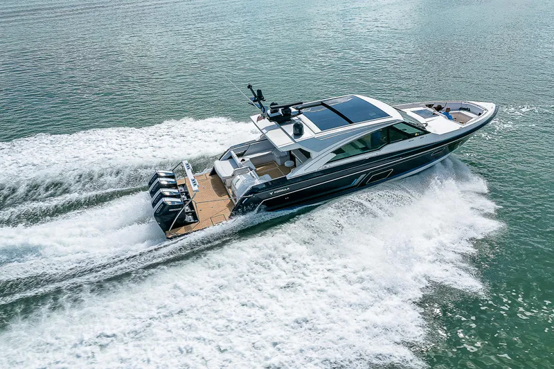 Legacy Yacht Photos Pics 