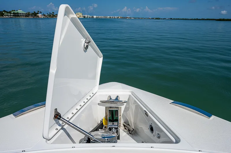 Legacy Yacht Photos Pics 