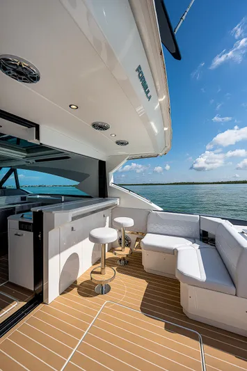 Legacy Yacht Photos Pics 