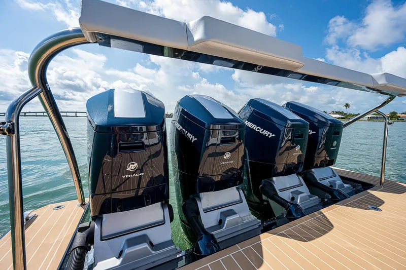 Legacy Yacht Photos Pics 