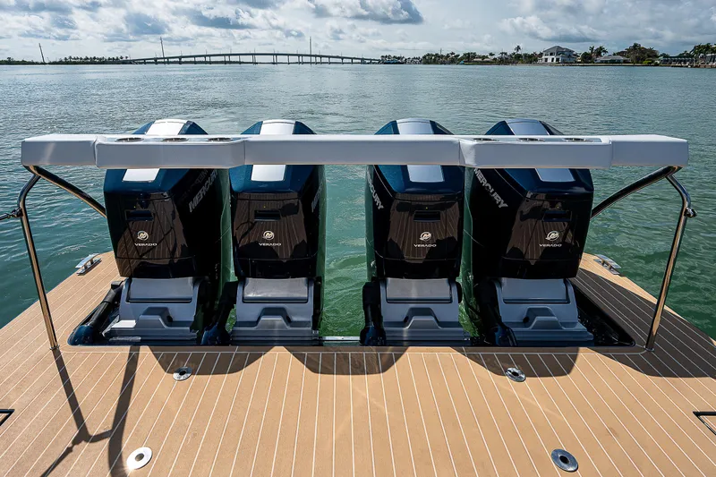 Legacy Yacht Photos Pics 