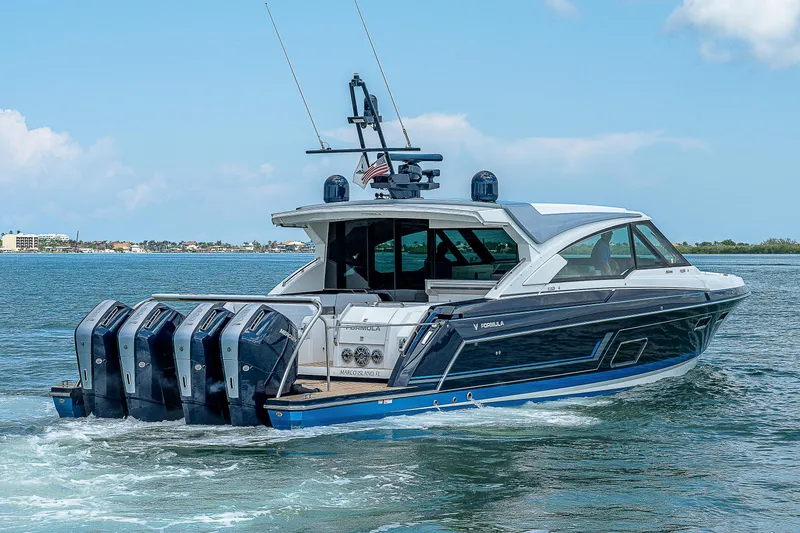 Legacy Yacht Photos Pics 