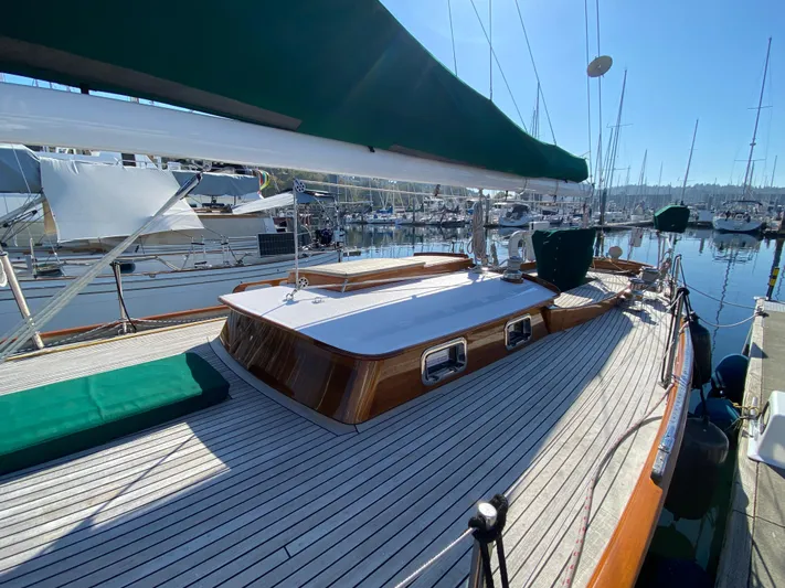 Isobar Yacht Photos Pics 