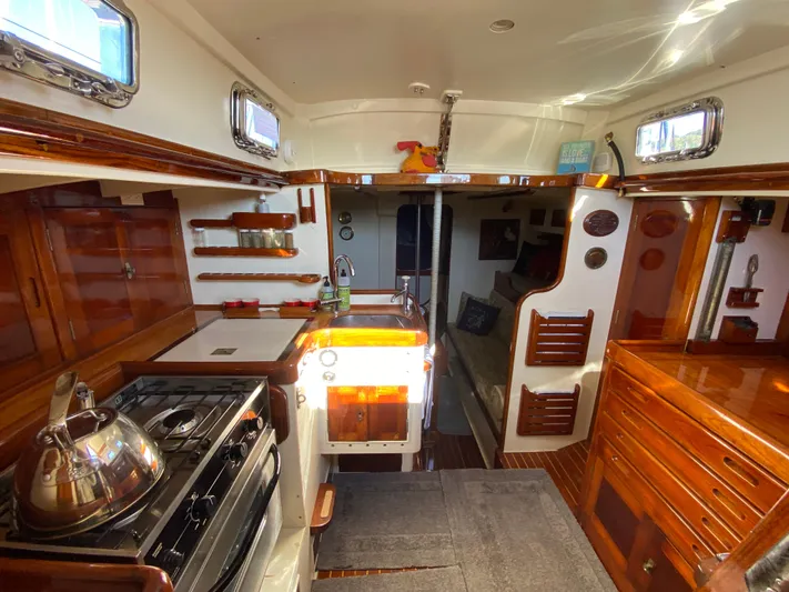 Isobar Yacht Photos Pics 