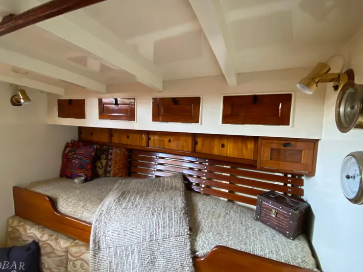 Isobar Yacht Photos Pics 